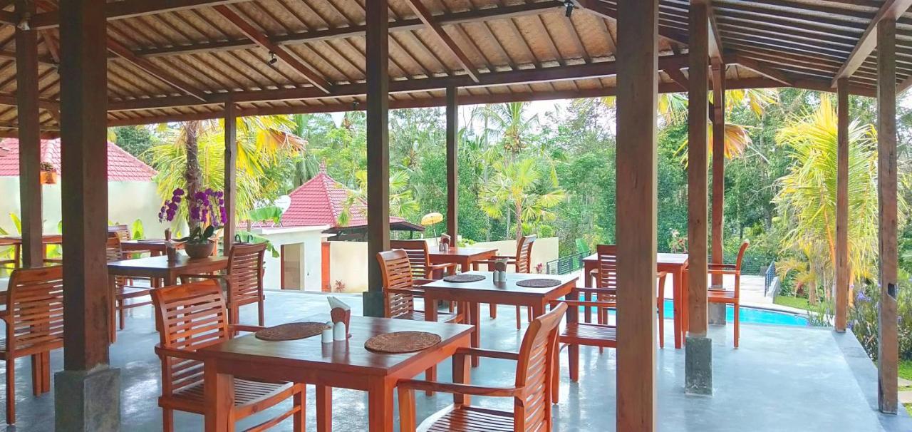 Vrindavan Ubud Villa Тегалаланг Екстериор снимка