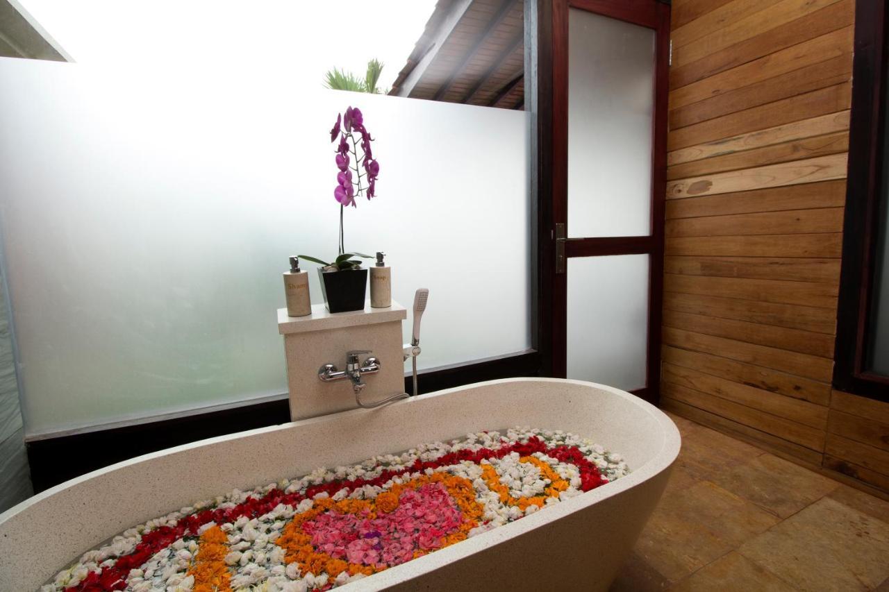 Vrindavan Ubud Villa Тегалаланг Екстериор снимка